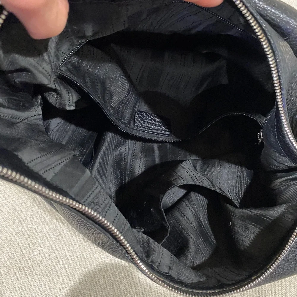 Salvatore ferragamo bag - Picture 14 of 17